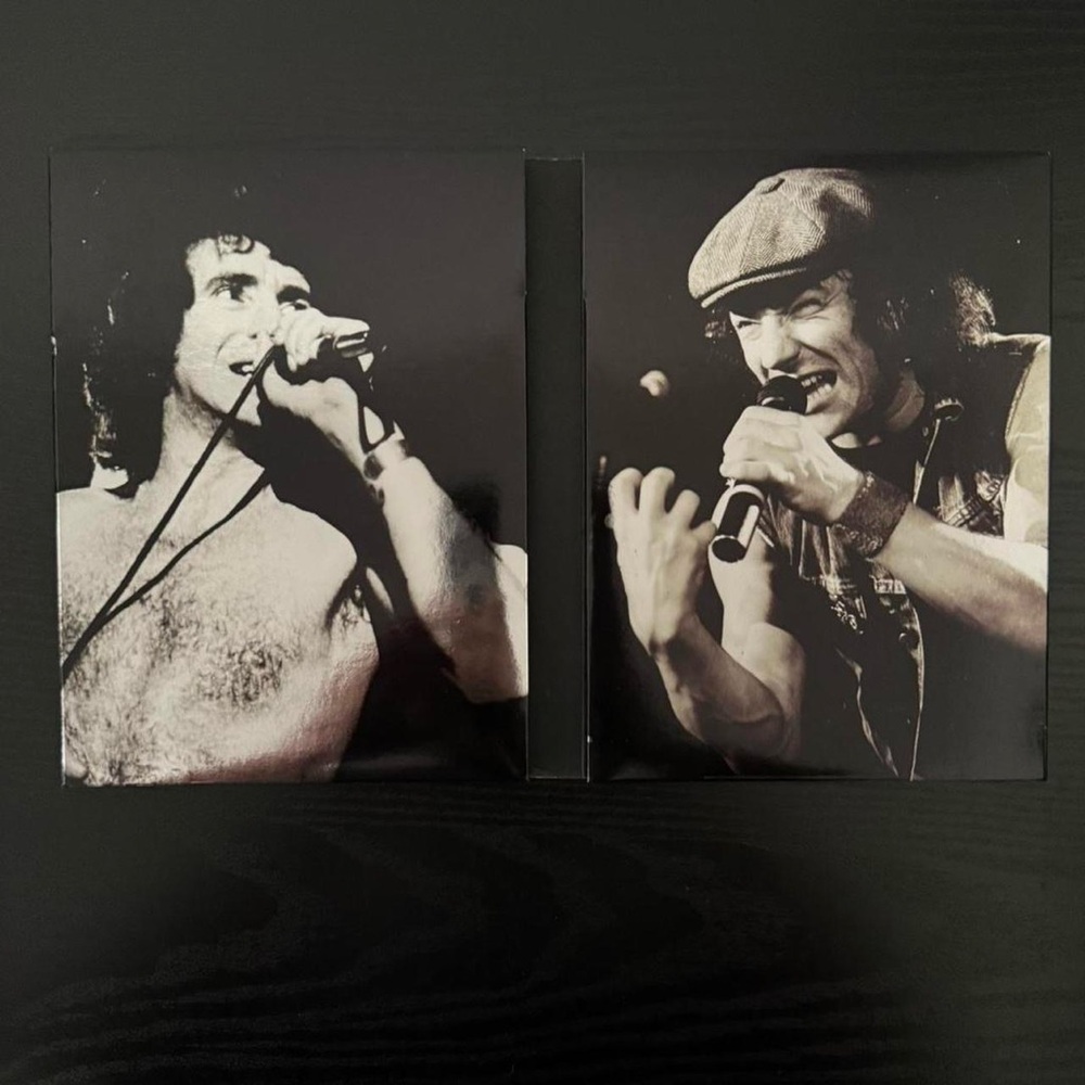 AC/DC Plug Me In DVD 2 Disc Set with insert - Picture 3 of 8